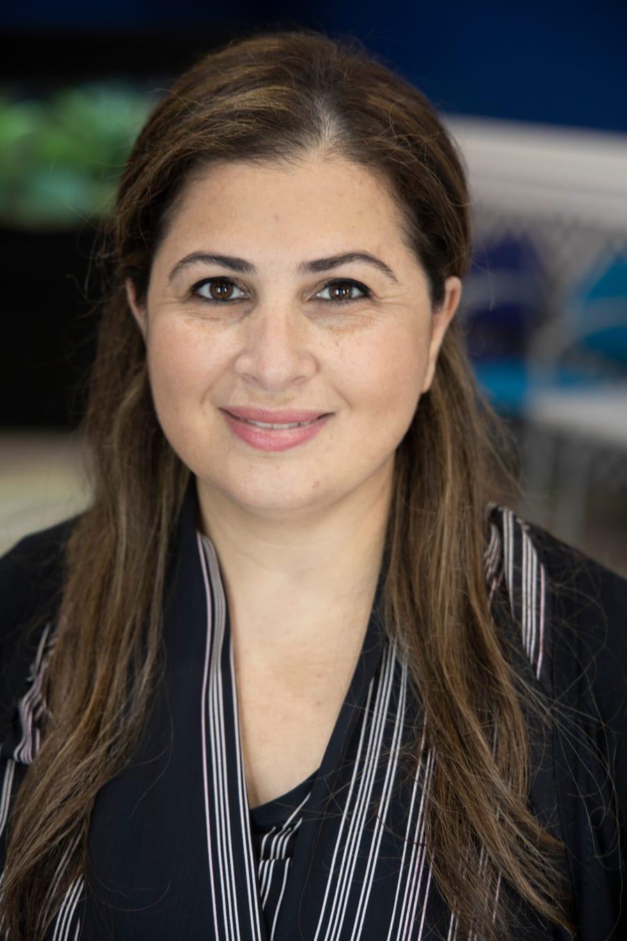 Dra. Sahar Alrayyes, odontólogo pediátrica certificada en Kids Dentist de Grayslake, Illinois